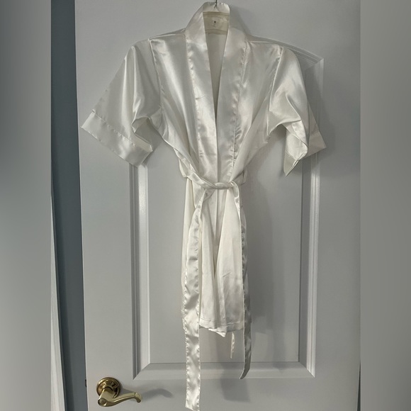 Flower Girl Robe - Picture 3 of 6
